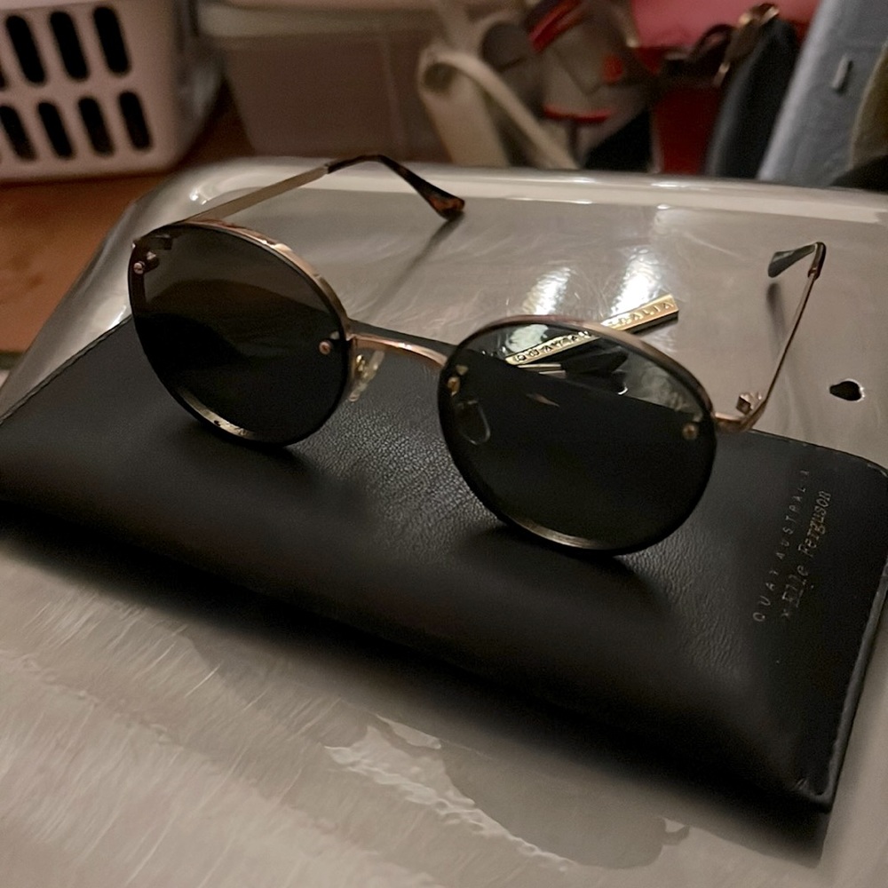 Quay Farrah sunglasses